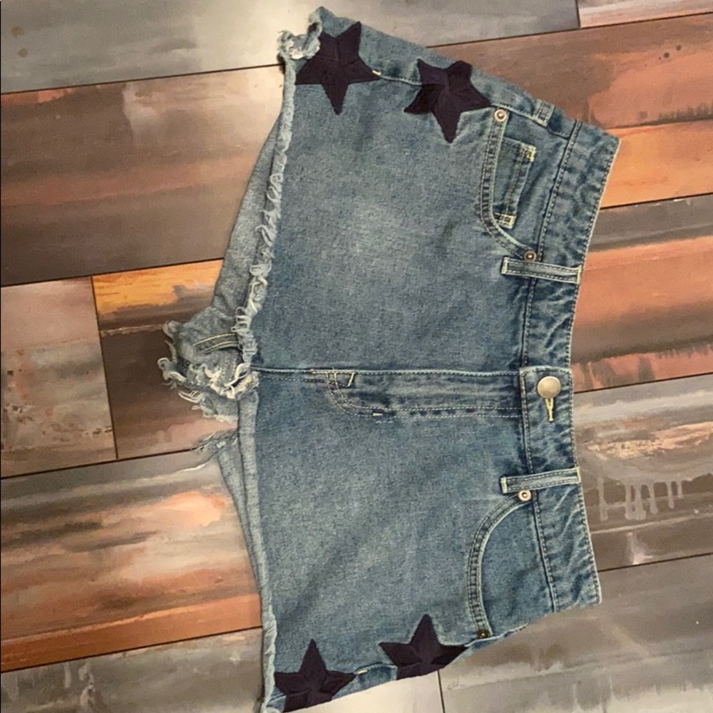 Embroider Star Jean Shorts